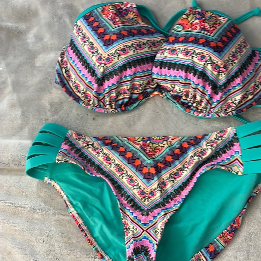 Body Glove Colorful Geometric Bikini Set see description for sizing